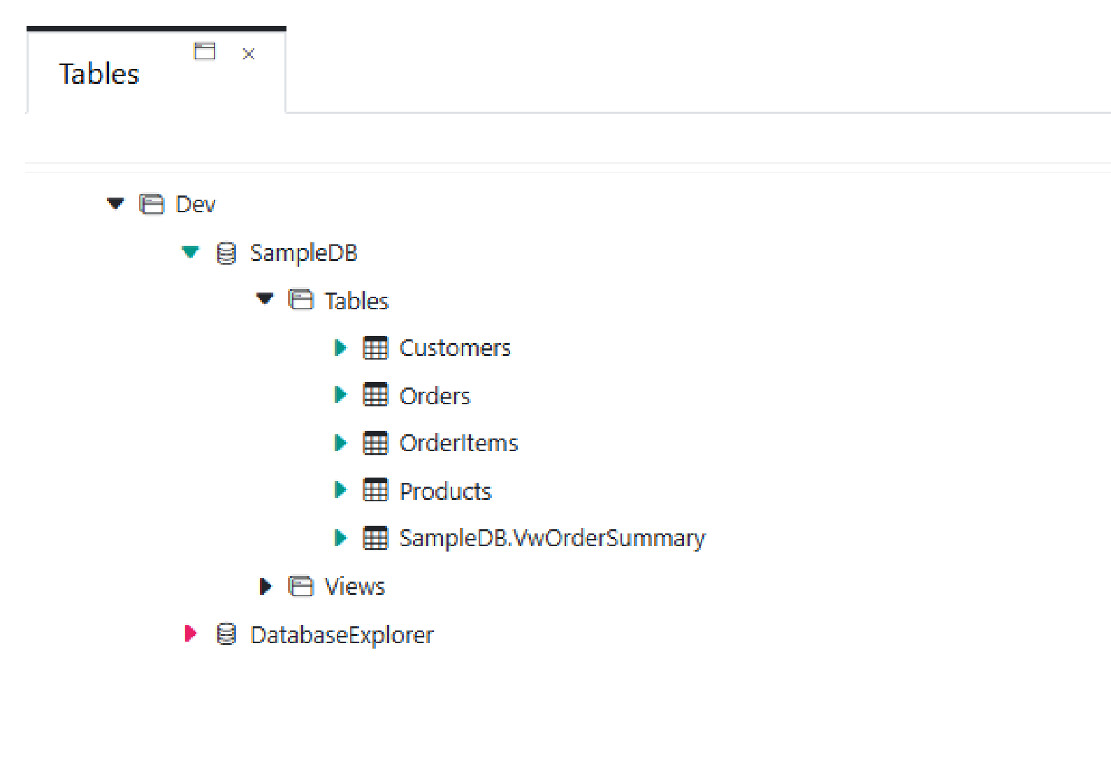 UI met Treeview met connections naar verschillende databases.